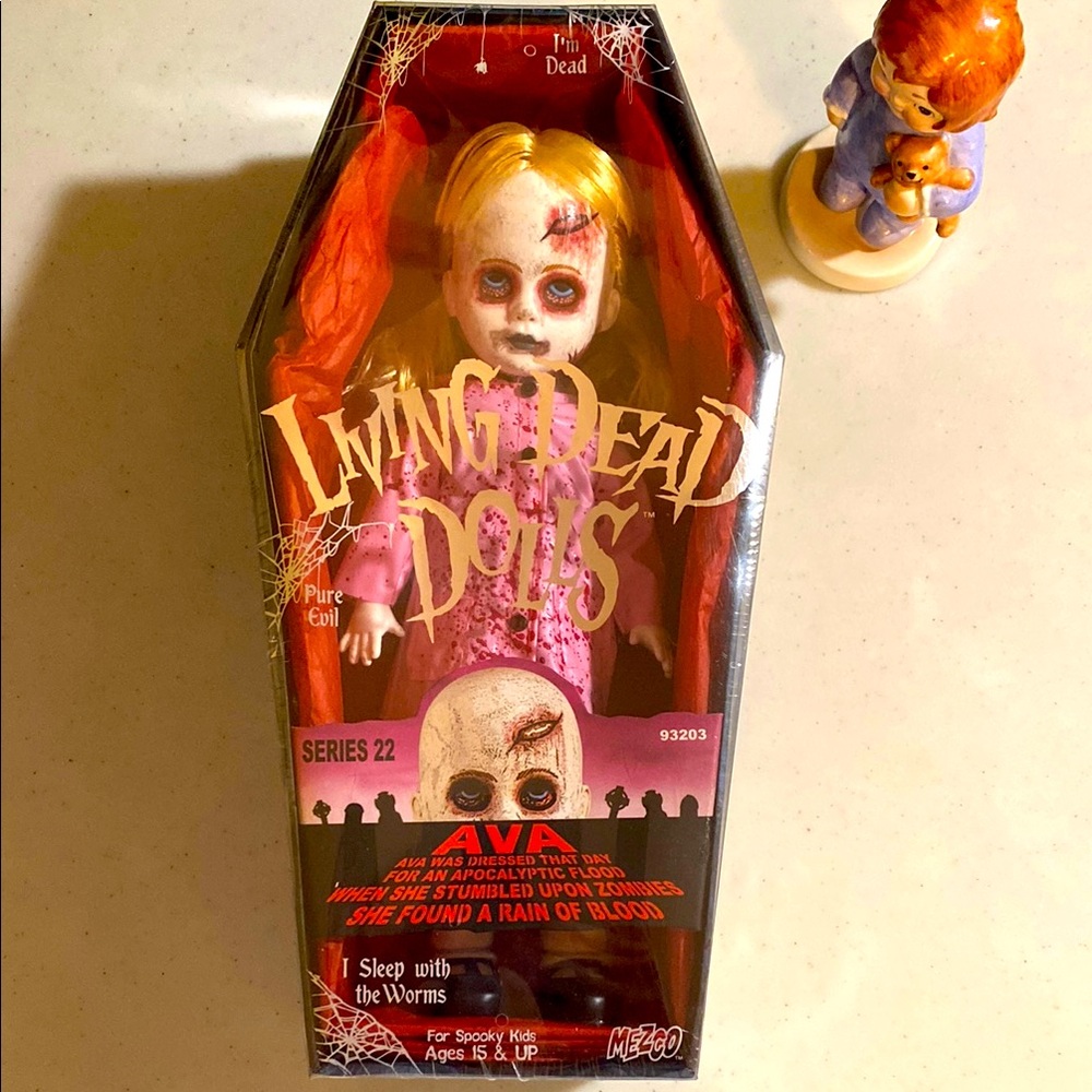 Living Dead Dolls Series 22 Zombies Ava